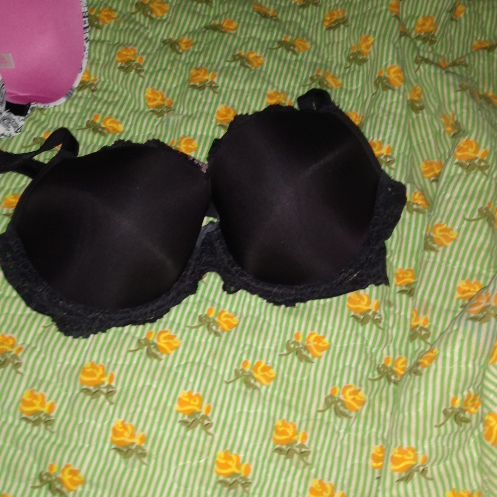 Victoria Secret Dream Angle Bra 32dd